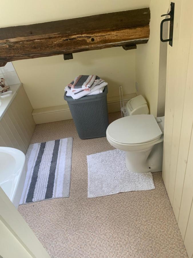 Becs Apartment Leominster Bagian luar foto